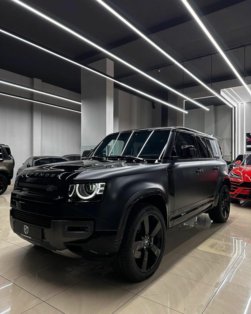 2023 Land Rover Defender V8 Carpathian Edition