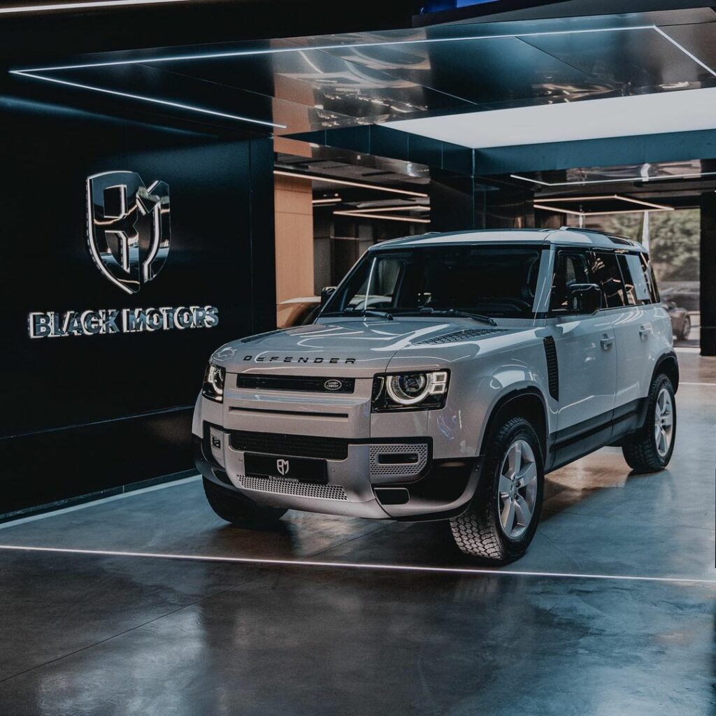 2023 Land Rover Defender p300 1